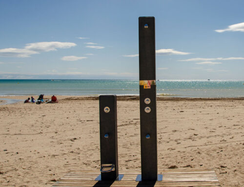 Dutxes i renta peus platja (Alacant)