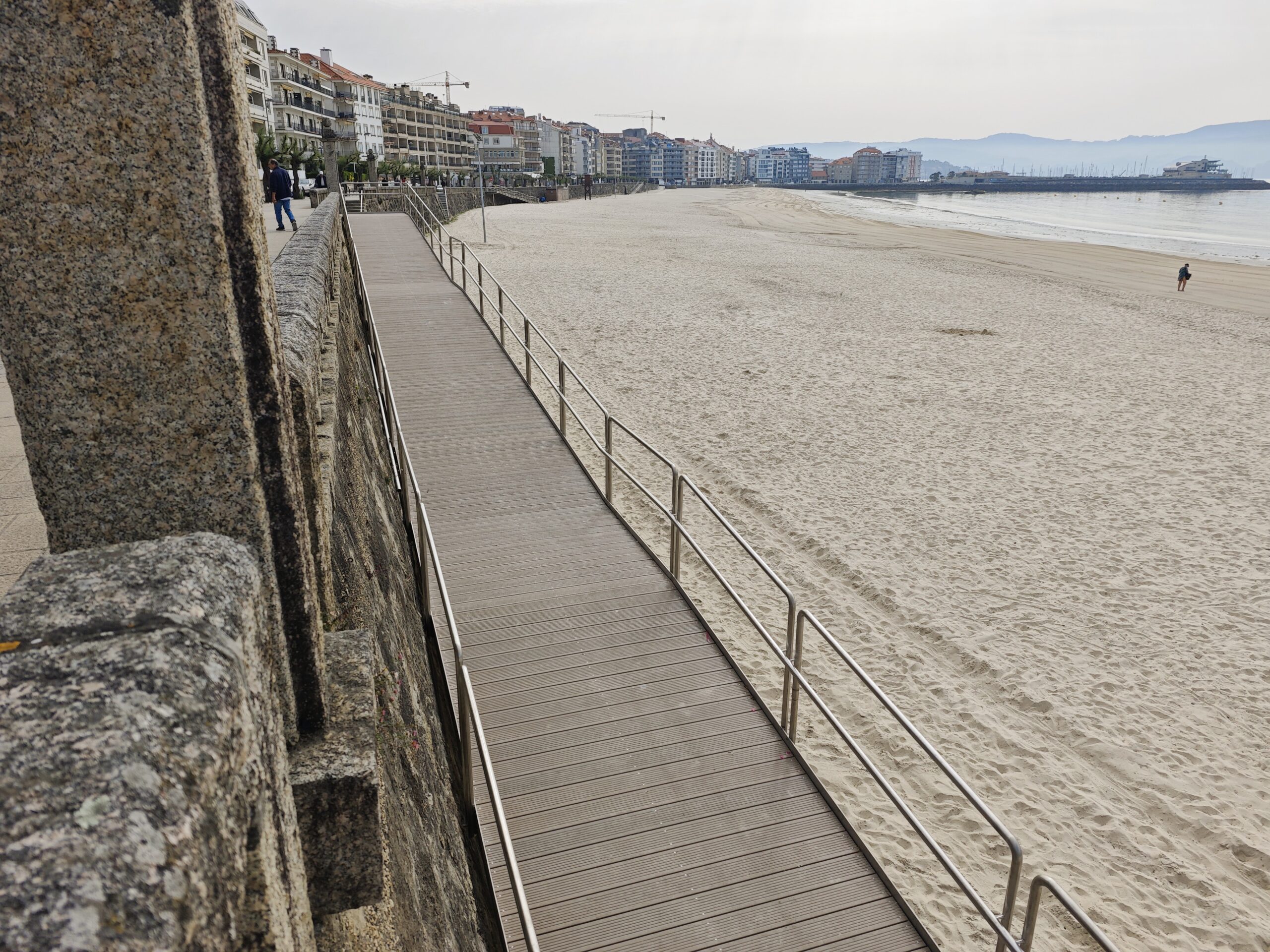 Rampa de acceso a la playa en Sanxenxo
